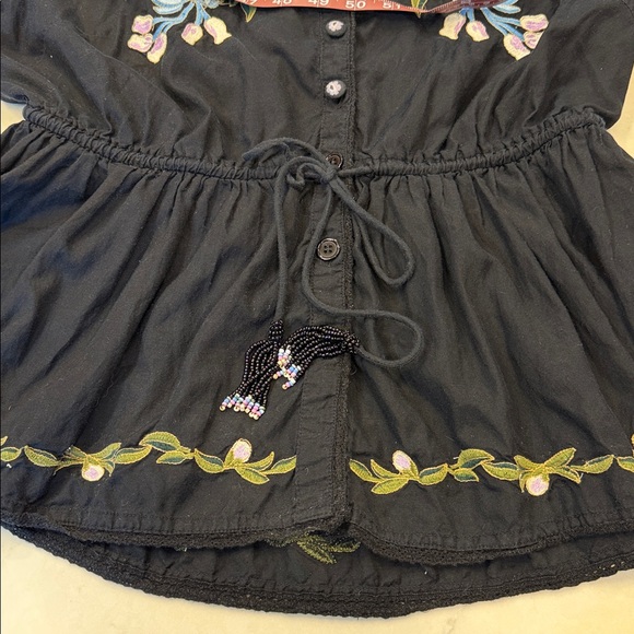 Farm Rio Winter Garden Embroidered Blouse Size Medium - Picture 9 of 13